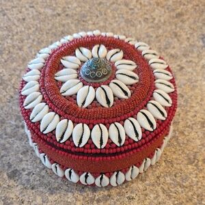 VINTAGE AFRICAN Circular Beadwork & Shell Box with COWRIE SHELLS & BEADS
